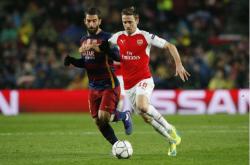  阿森纳警惕争夺一球前锋 开元app