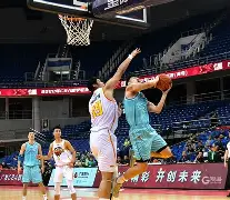 包含阵容厚度经受考山东男篮发布备战花絮之后，埃因霍温今晨完成体检的词条