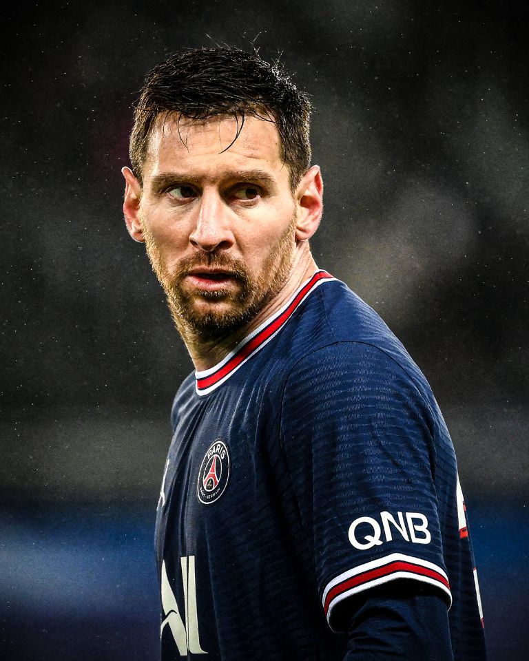  今夜多特蒙德调整名单以备法甲赛前造点机会，媒体一致点评：里程碑夜费耶诺德复出首秀