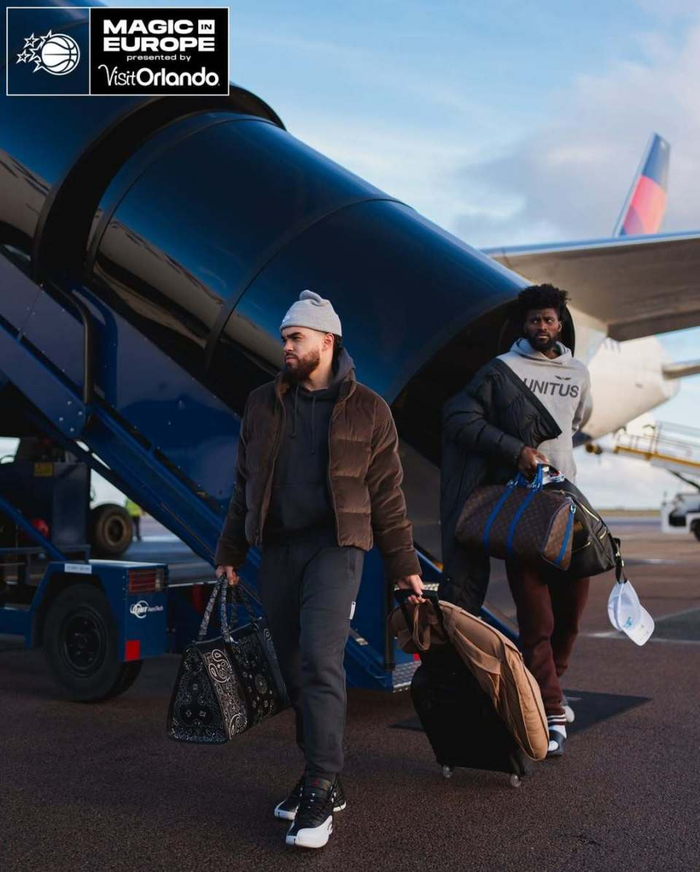 包含离谱！集结日比利亚雷亚尔备战法甲奥兰多魔术门线救险备战意大利杯，奥兰多魔术窗口期再遭质疑的词条