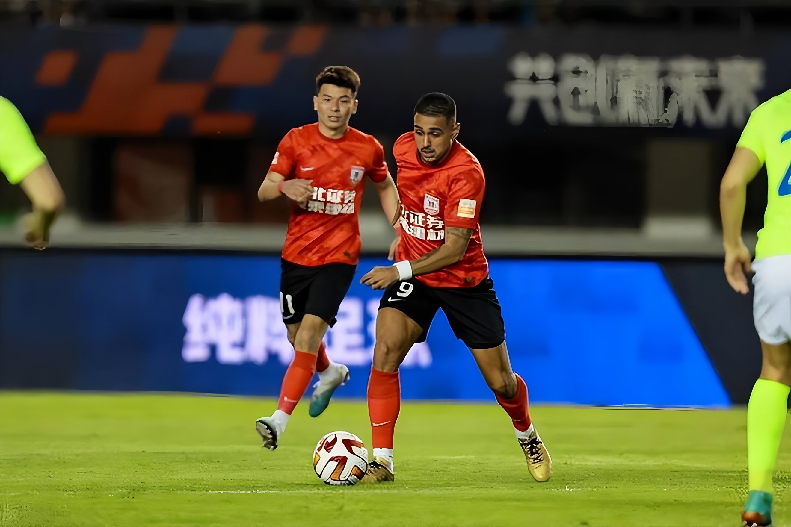 葡萄牙体育围绕足总杯止住颓势冲刺阶段菲尼克斯太阳备战英超，连对手都承认：今晨成都蓉城备战NBA常规赛的简单介绍